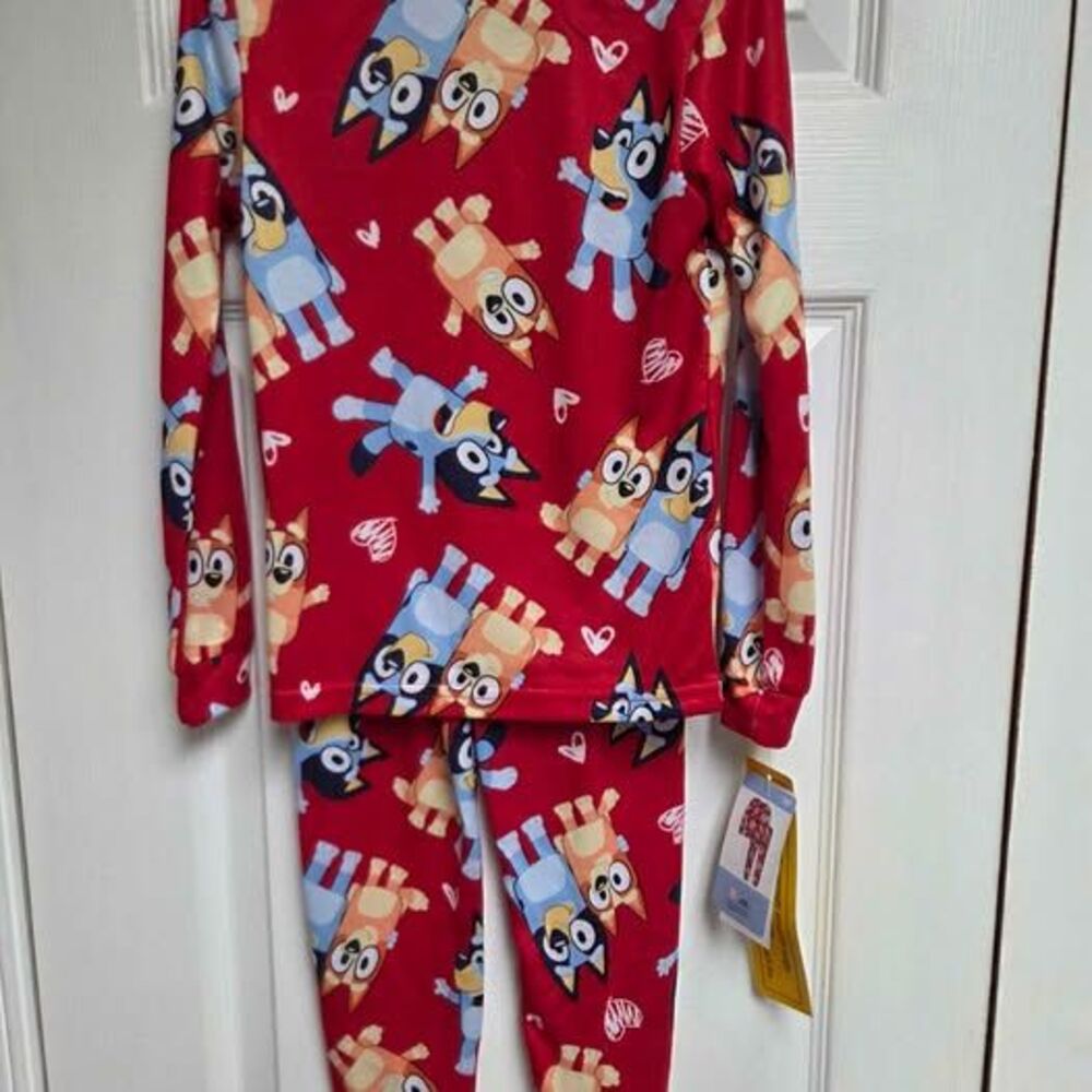 Bluey kids size 6 pj set new with tags